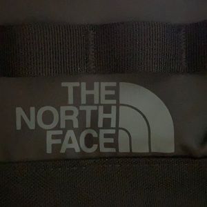 The North Face Travel Bag, black, NWT!!